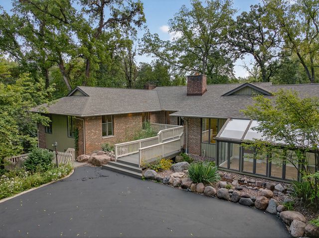 21265 W East Cuba Road, Kildeer, IL 60047