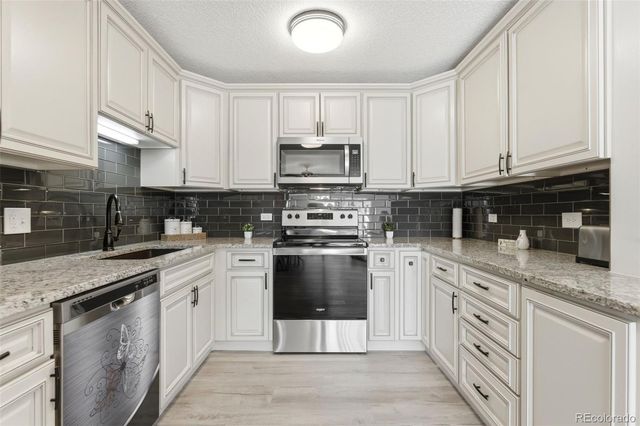 9380 E Center Avenue 12A, Denver, CO 80247