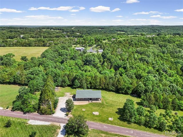 3009 Thompson Road, De Soto, MO 63020
