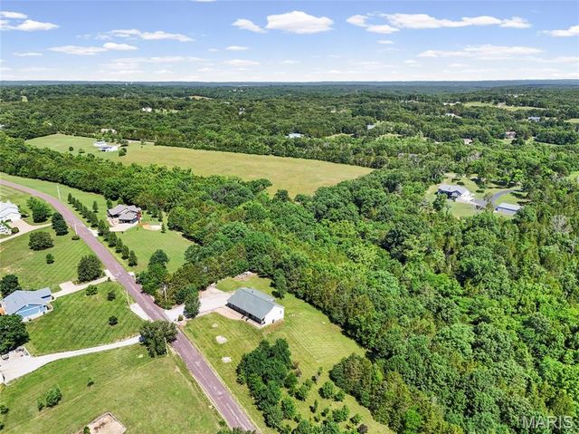 3009 Thompson Road, De Soto, MO 63020