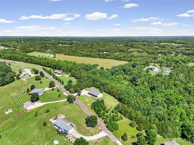 3009 Thompson Road, De Soto, MO 63020