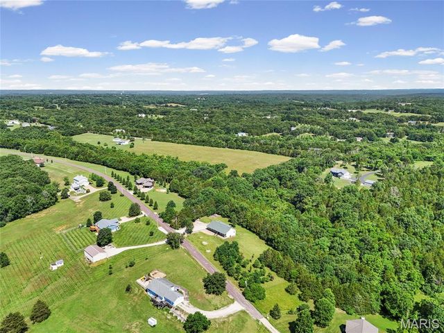 3009 Thompson Road, De Soto, MO 63020