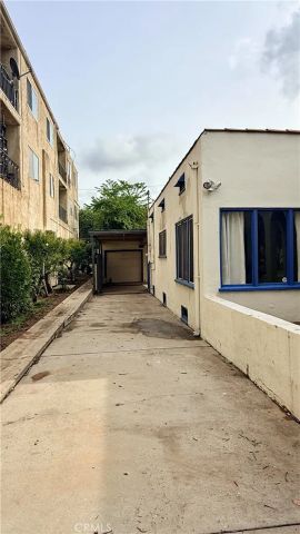 2056 Meridian Avenue, South Pasadena, CA 91030