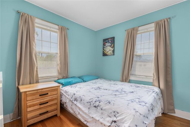 68 Maryland Avenue, Warwick, RI 02888