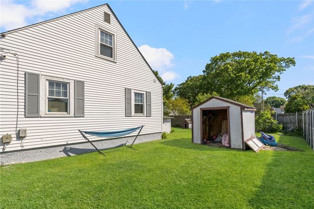 68 Maryland Avenue, Warwick, RI 02888