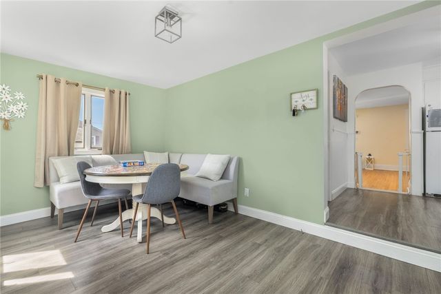 68 Maryland Avenue, Warwick, RI 02888