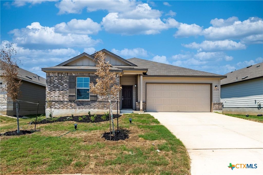 1120 Eagle Crossing, Seguin, TX 78155