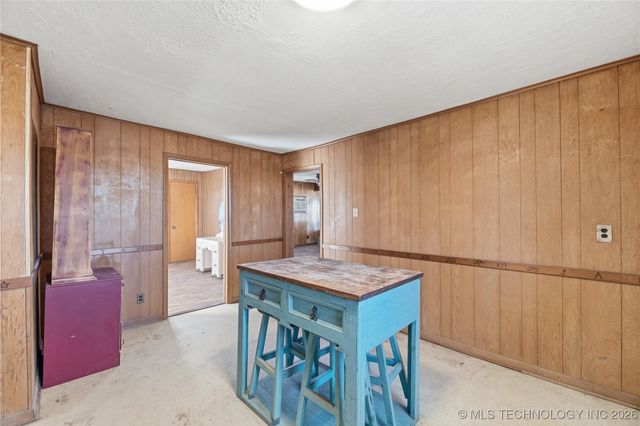 7402 Us Highway 60, Nowata, OK 74048