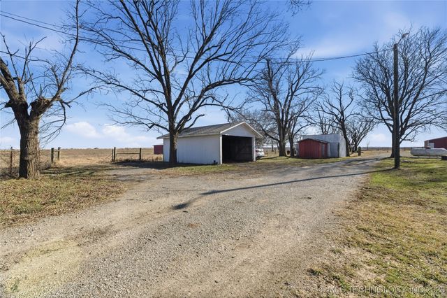 7402 Us Highway 60, Nowata, OK 74048