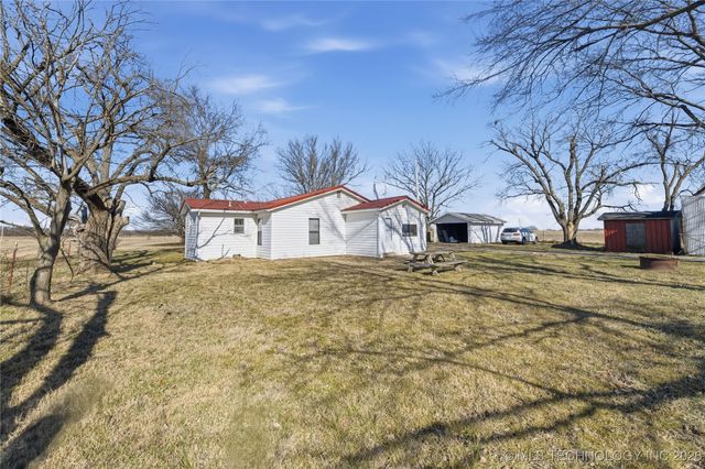7402 Us Highway 60, Nowata, OK 74048