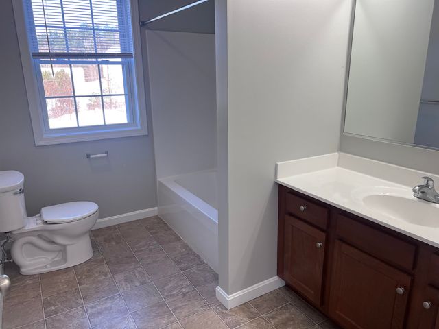 8A Red Oak Way, Boscawen, NH 03303