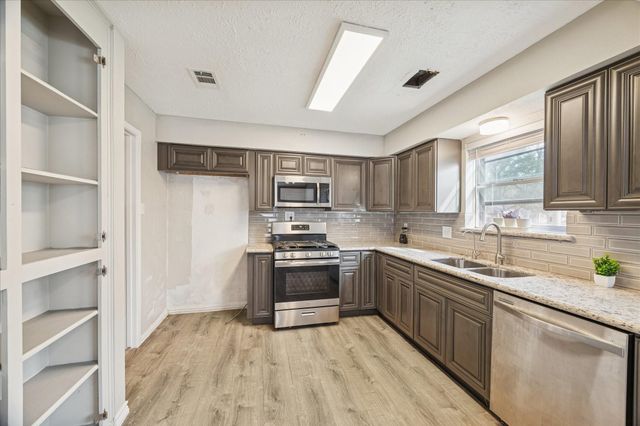 3503 Willie Way, Spring, TX 77380