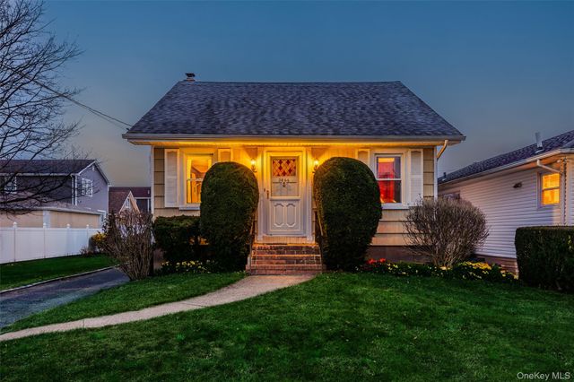 3066 Western Boulevard, Baldwin, NY 11510