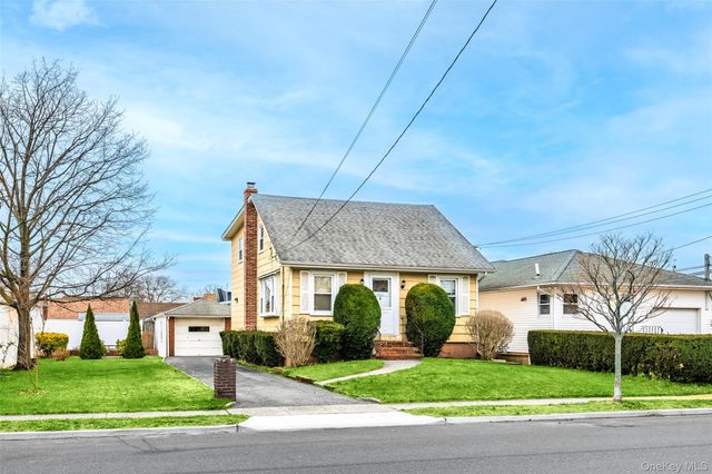 3066 Western Boulevard, Baldwin, NY 11510