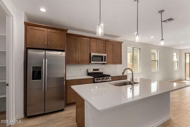 5414 W LAS PALMARITAS Drive, Glendale, AZ 85302