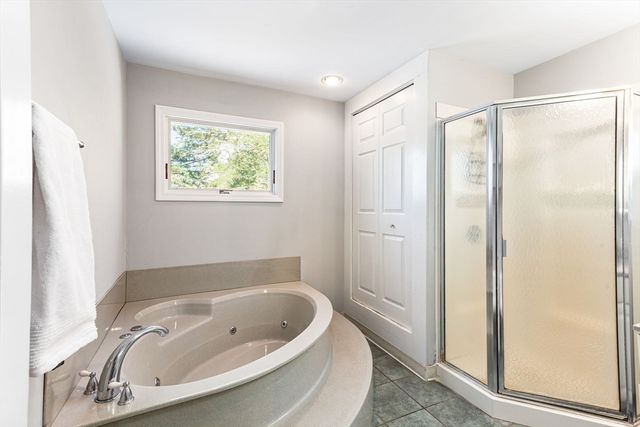 177 Oak St, Wakefield, MA 01880