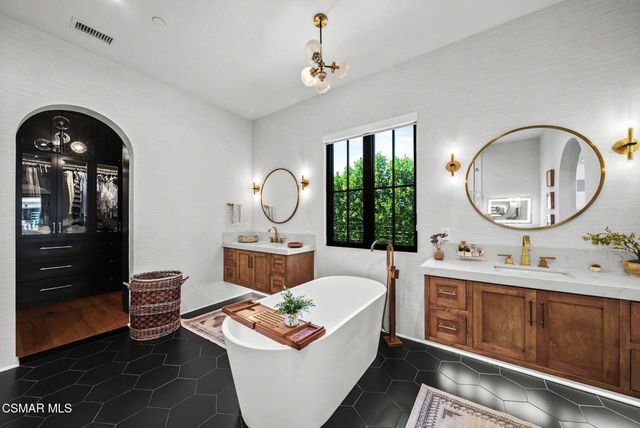 5099 Barnard Street, Simi Valley, CA 93063