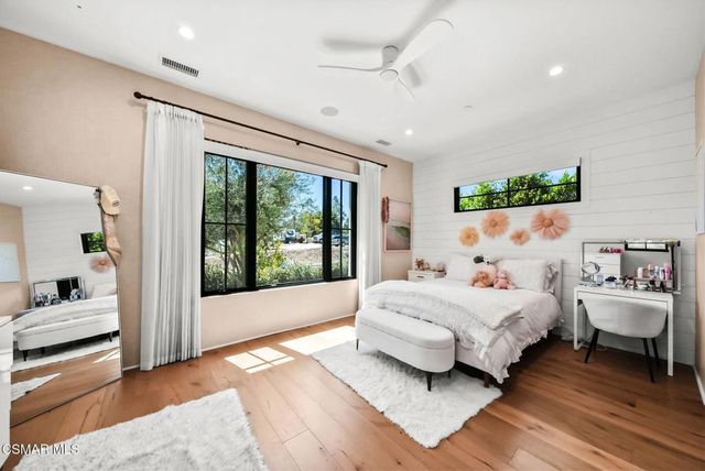 5099 Barnard Street, Simi Valley, CA 93063