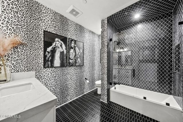5099 Barnard Street, Simi Valley, CA 93063