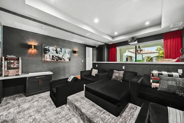 5099 Barnard Street, Simi Valley, CA 93063