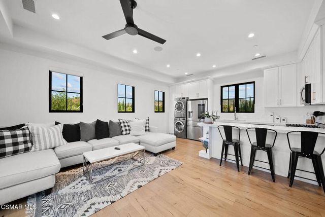 5099 Barnard Street, Simi Valley, CA 93063