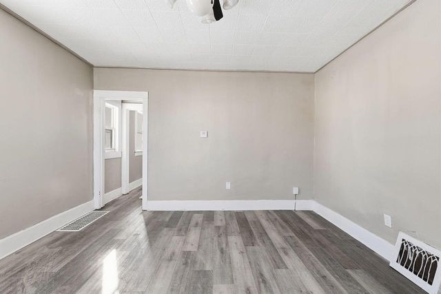 2013 De Koven AVENUE, Racine, WI 53403