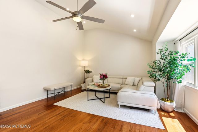 337 Hilltop Road, Toms River, NJ 08753