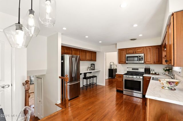 337 Hilltop Road, Toms River, NJ 08753