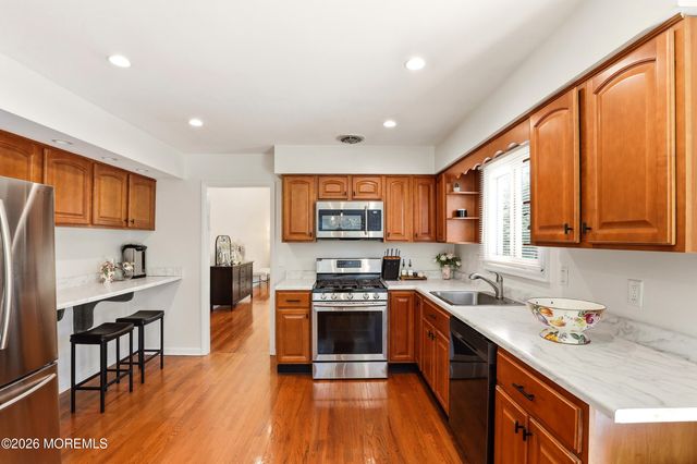 337 Hilltop Road, Toms River, NJ 08753