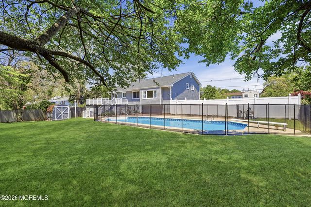 337 Hilltop Road, Toms River, NJ 08753