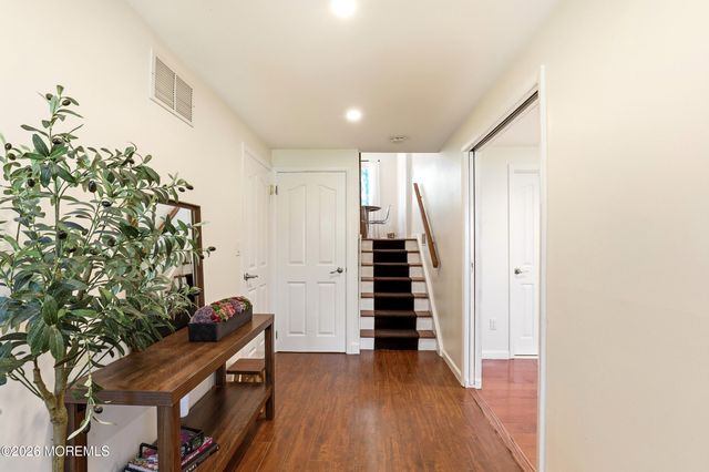 337 Hilltop Road, Toms River, NJ 08753