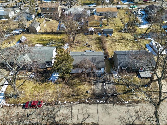 2236 Mentone Street, Wolverine Lake Village, MI 48390