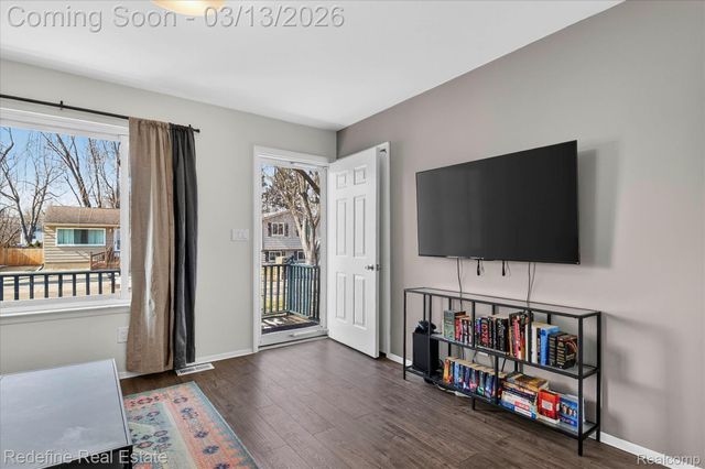 2236 Mentone Street, Wolverine Lake Village, MI 48390