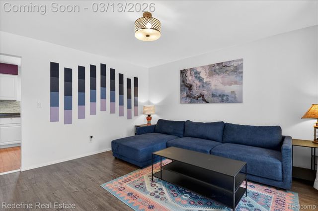 2236 Mentone Street, Wolverine Lake Village, MI 48390