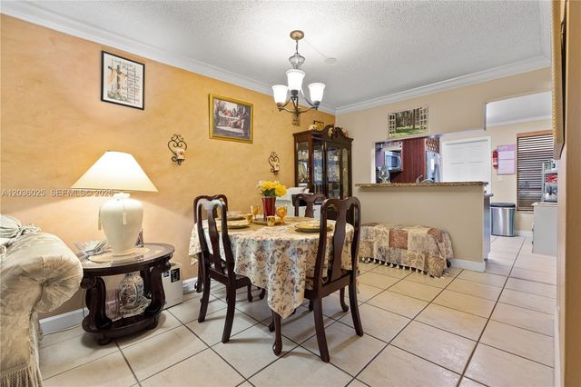 3777 NW 78th Avenue 9C, Davie, FL 33024