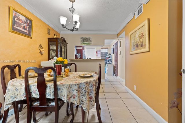 3777 NW 78th Avenue 9C, Davie, FL 33024