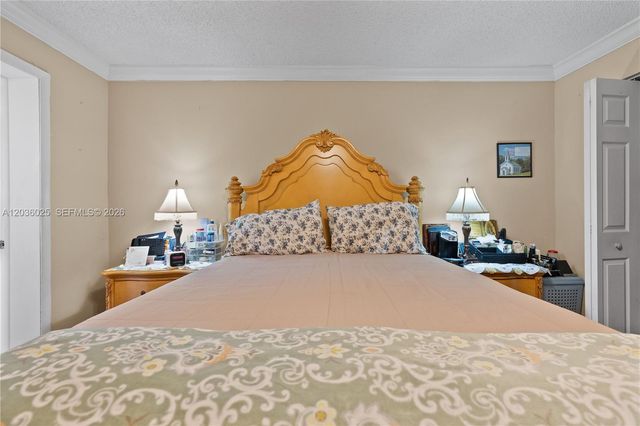 3777 NW 78th Avenue 9C, Davie, FL 33024