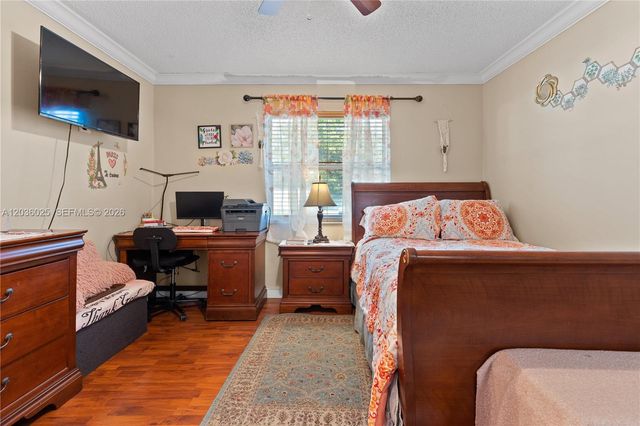 3777 NW 78th Avenue 9C, Davie, FL 33024