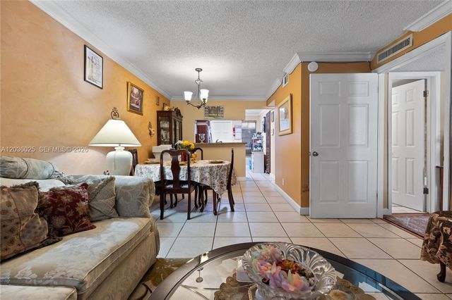 3777 NW 78th Avenue 9C, Davie, FL 33024