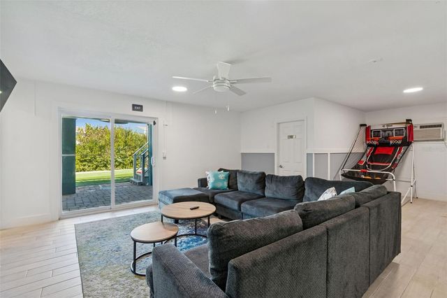 330 6TH AVENUE, Indian Rocks Beach, FL 33785