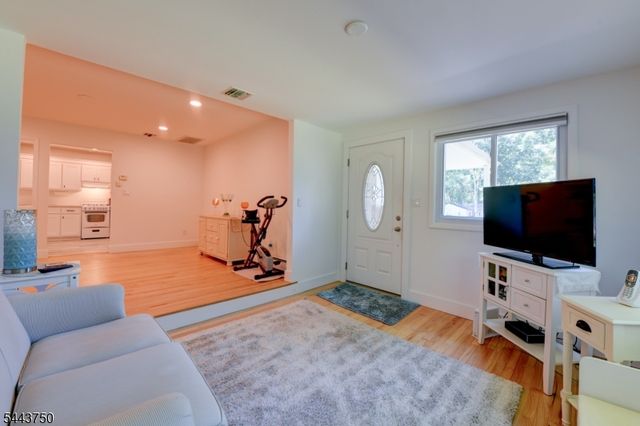 1 Dove, Manchester Twp., NJ 08759