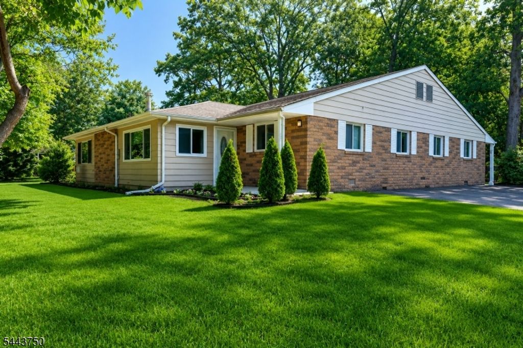 1 Dove, Manchester Twp., NJ 08759