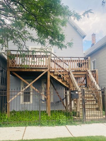 3650 W Dickens Avenue, Chicago, IL 60647