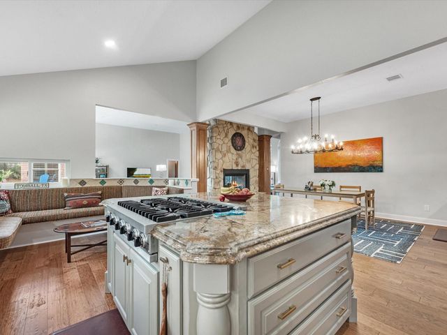 13710 Lost Creek Road, Tomball, TX 77375