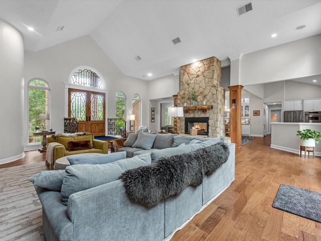 13710 Lost Creek Road, Tomball, TX 77375