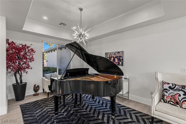 1901 Newport Bay Drive, Las Vegas, NV 89117