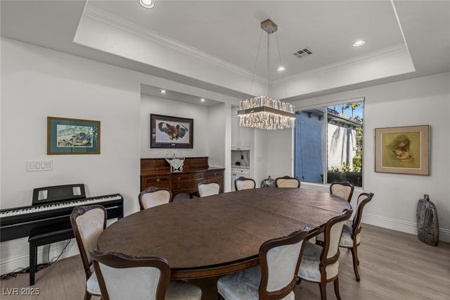 1901 Newport Bay Drive, Las Vegas, NV 89117