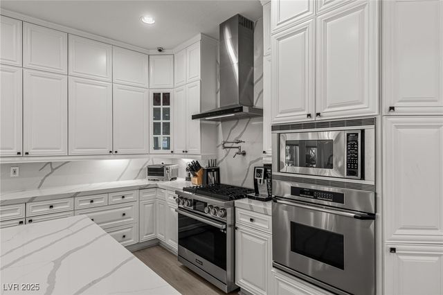 1901 Newport Bay Drive, Las Vegas, NV 89117