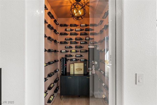 1901 Newport Bay Drive, Las Vegas, NV 89117