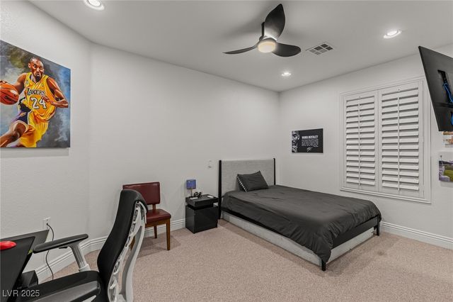 1901 Newport Bay Drive, Las Vegas, NV 89117